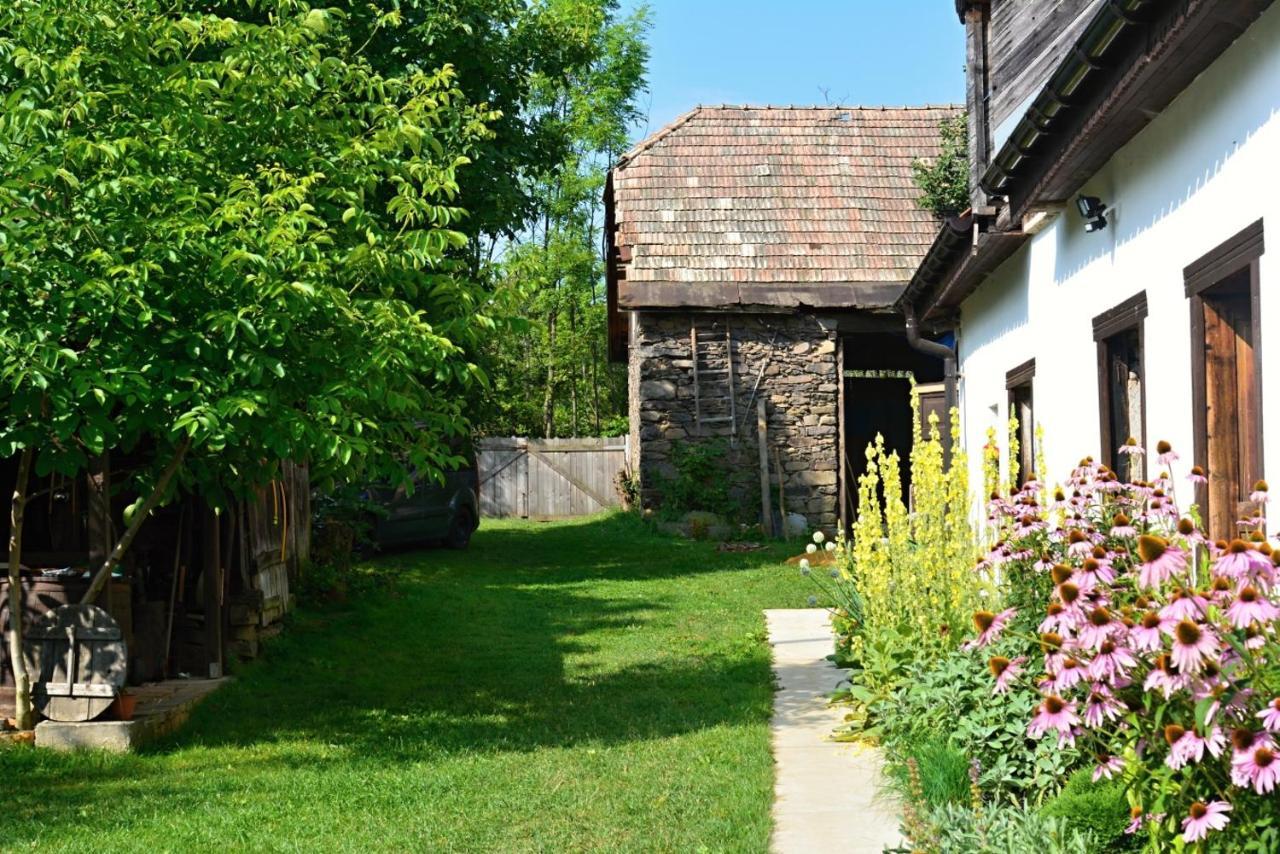 Ubytovanie Na Vcelej Farme Polichno Exterior photo